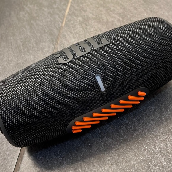 JBL XTREME 3 waterproof portable speaker - Picture 6 of 7